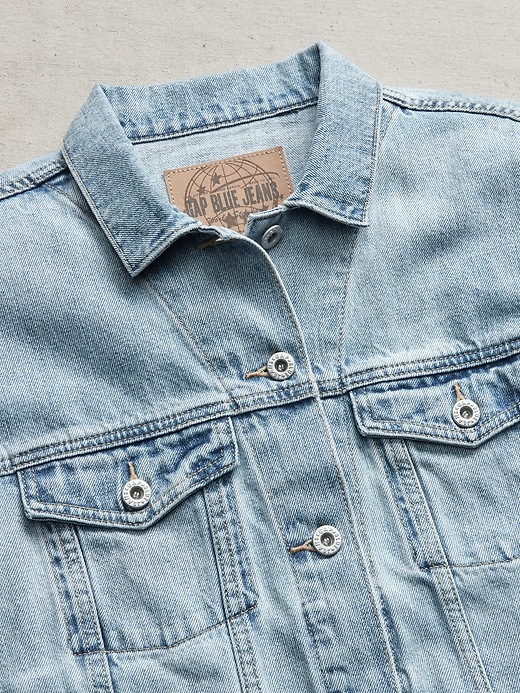 Image number 6 showing, '90s Originals Crop Icon Denim Jacket