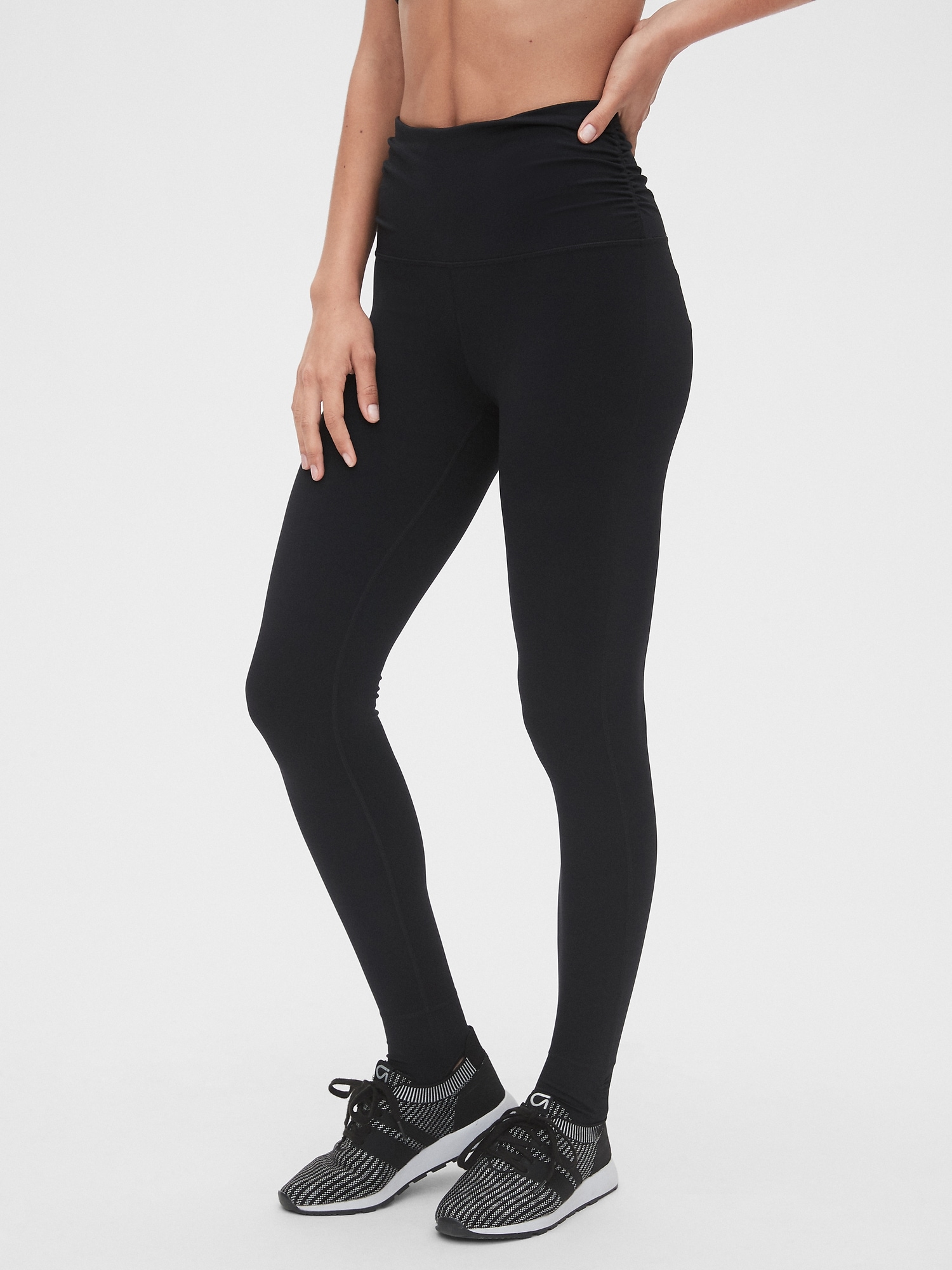 GapFit High Rise Stirrup Leggings in Eclipse