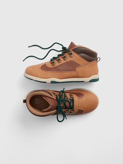 1 of 8 showing, with the color camel beige of product Kids Hiker Low-Top Boots