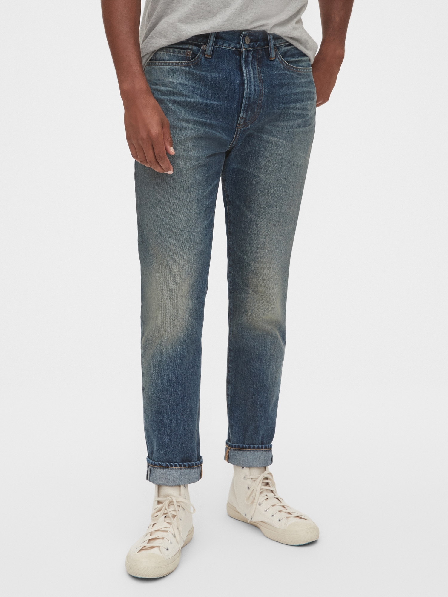 tapered jeans