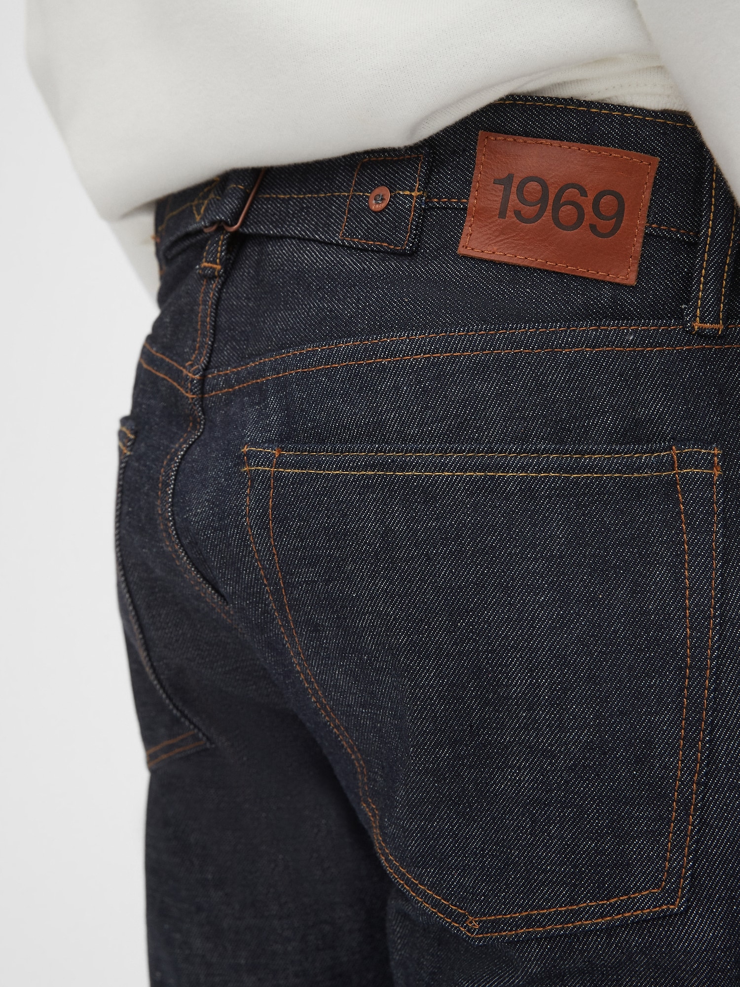 jeans gap at back