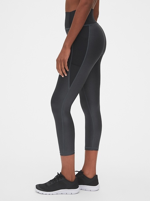 GapFit High Rise Perforated Pocket 7/8 Leggings in Sculpt Revolution