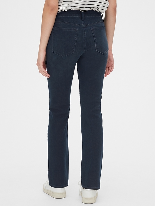 Image number 7 showing, Mid Rise Classic Straight Jeans in 360 Stretch