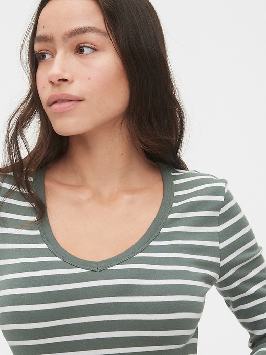 Image number 5 showing, Modern Stripe Long Sleeve V-Neck T-Shirt