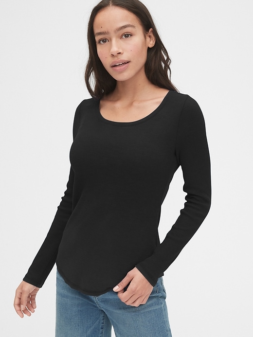 1 of 8 showing, with the color true black of product Waffle Scoopneck T-Shirt