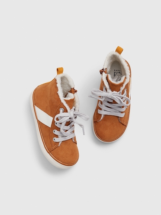 1 of 8 showing, with the color cognac of product Toddler Sherpa Hi-Top Sneakers