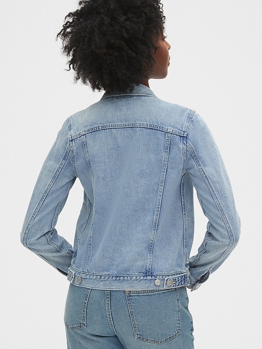2 of 8 showing, with the color super light destroy of product Icon Denim Jacket