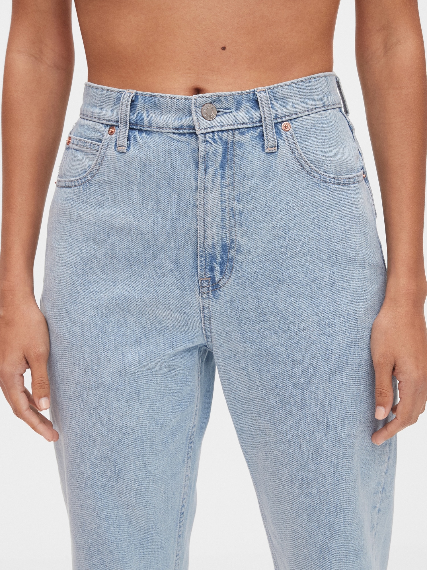 Sky High Rise Mom Jean with Washwell™ Gap