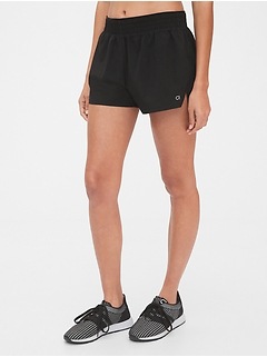 gap shorts canada