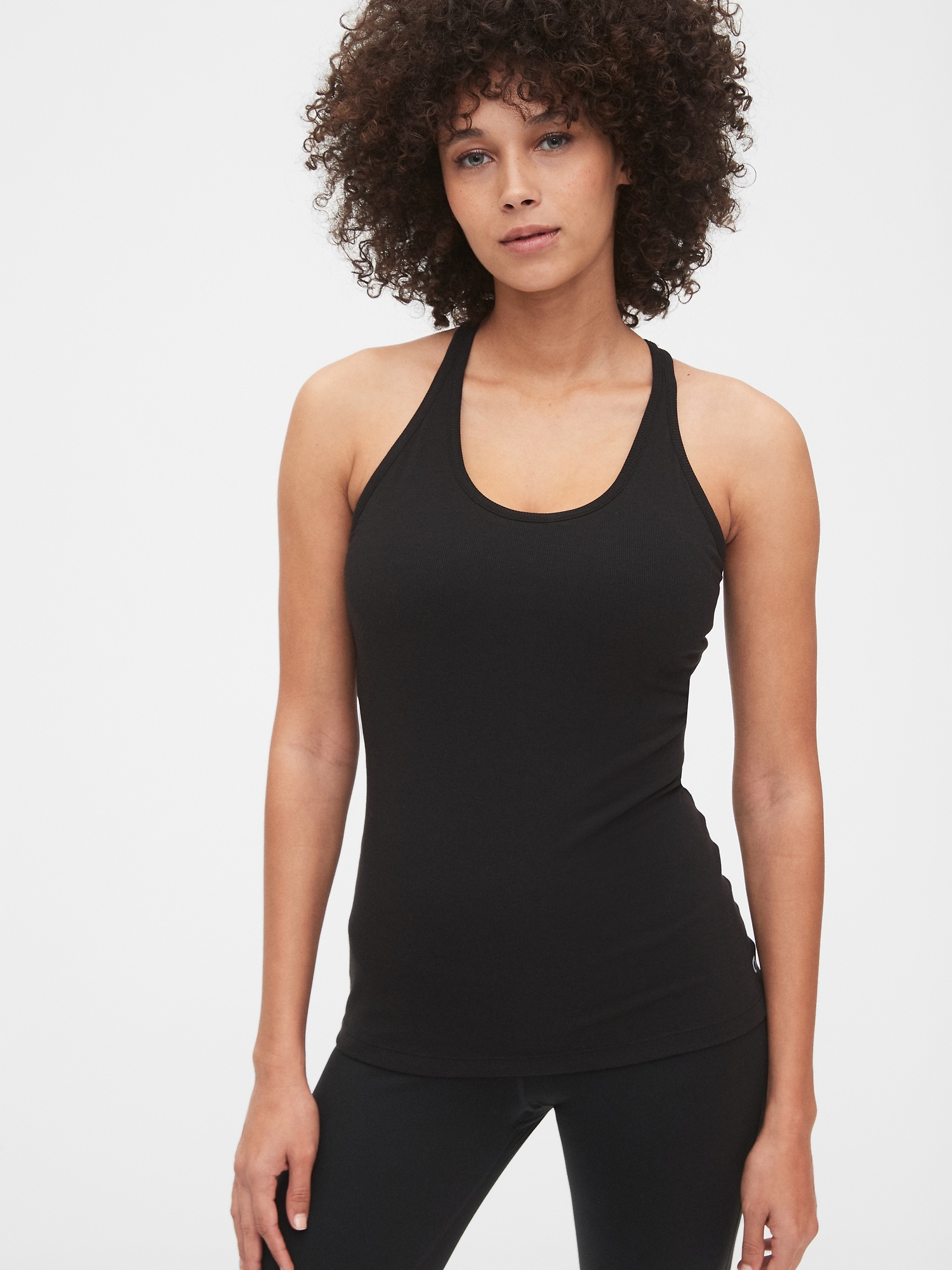 GapFit Breathe Rib Shelf Tank