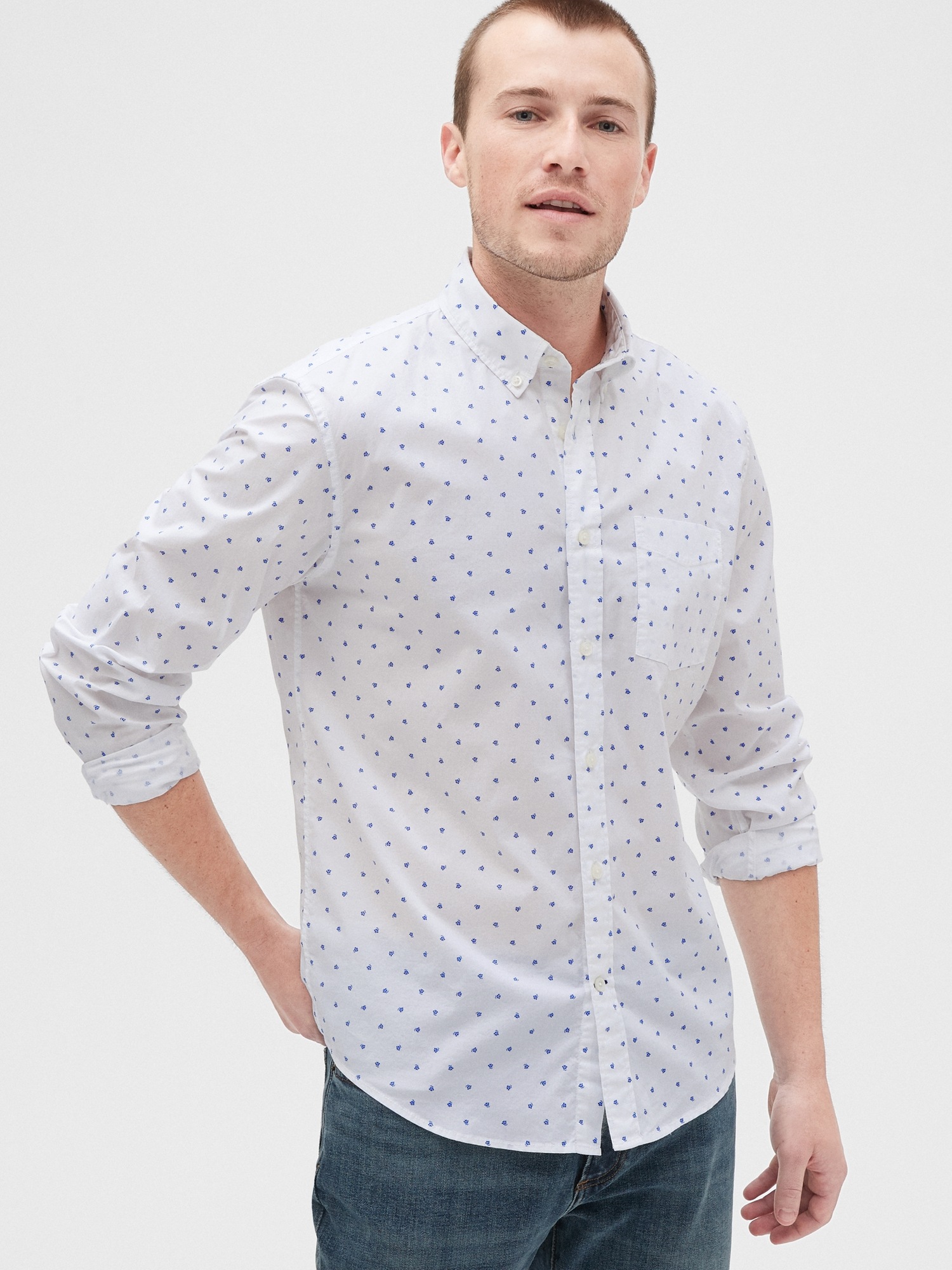stretch poplin shirt in untucked fit