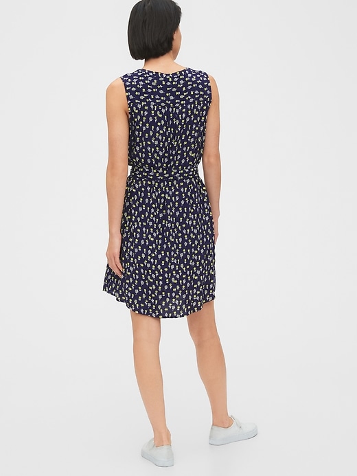 2 of 8 showing, with the color navy floral of product Sleeveless Printed Shirtdress