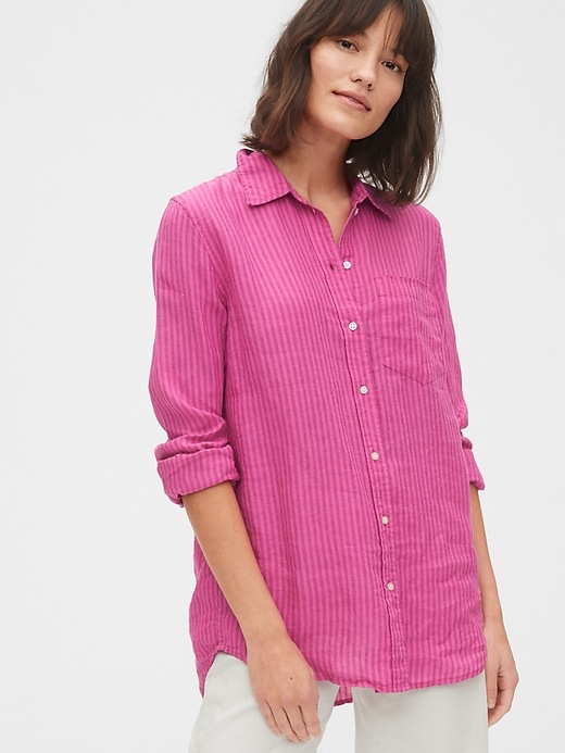1 of 8 showing, with the color pink stripe of product Boyfriend Shirt in Linen