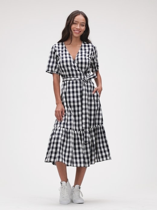 Shop Womens NAVYGINGHM Gingham Wrap Midi Dress - 69 AED in UAE, Dubai | GAP