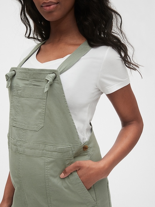 Image number 4 showing, Maternity Cropped Overalls in TENCEL&#153 Lyocell