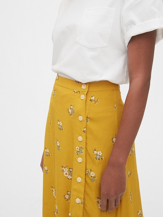 Image number 5 showing, Floral Side-Button Midi Skirt