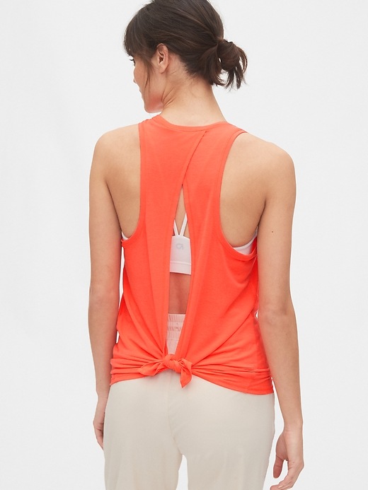 gap tie back tank