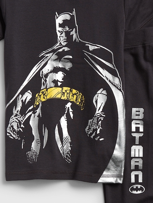Image number 2 showing, GapKids &#124 DC&#153 Batman PJ Set