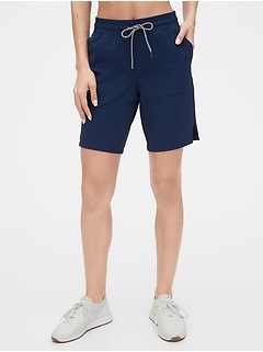 gap yoga shorts