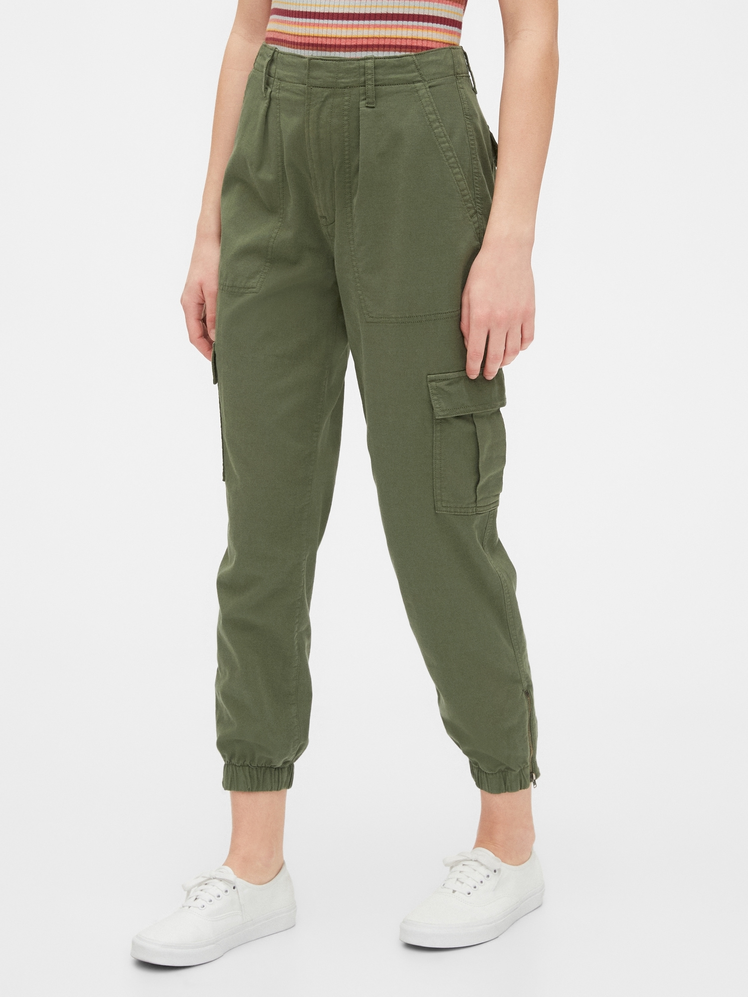 gap cargo trousers womens