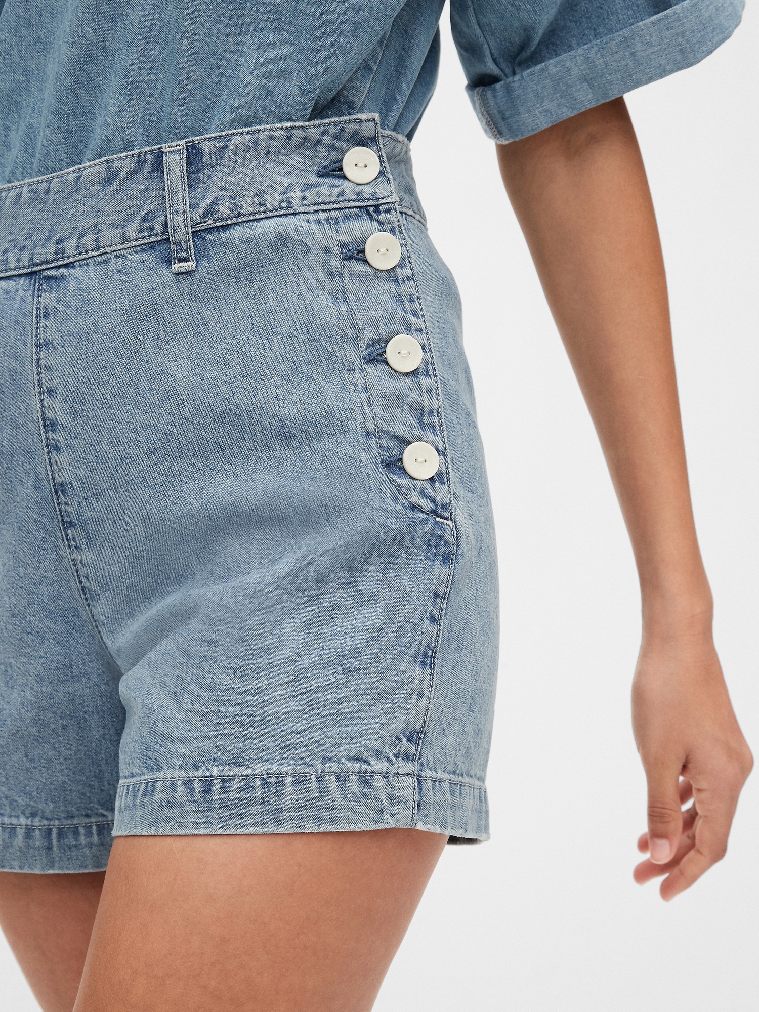 gap denim shorts