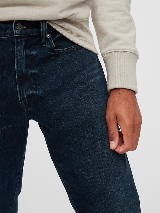 Image number 5 showing, Slim Taper Jeans With Washwell&#153