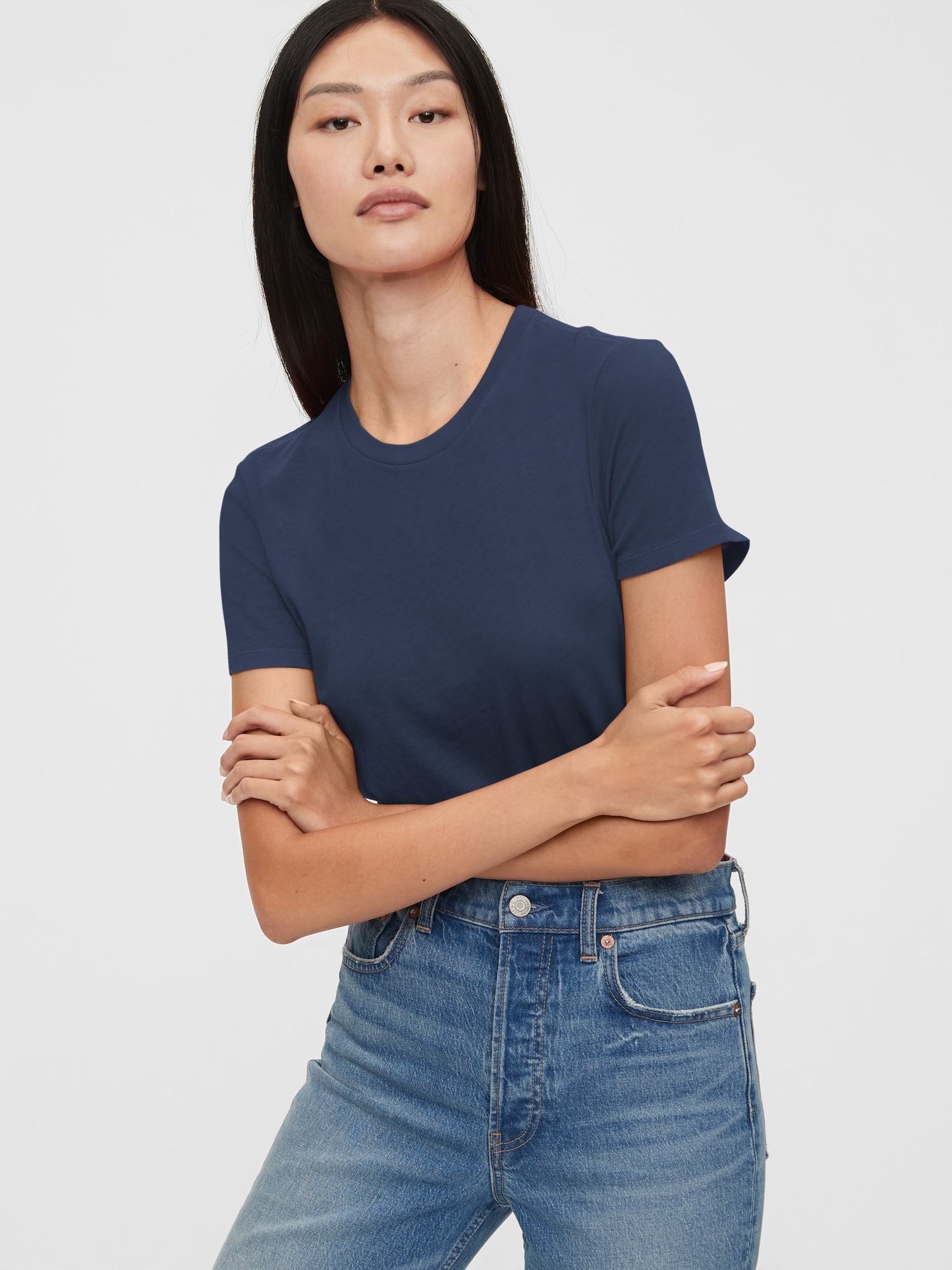 gap shrunken tee