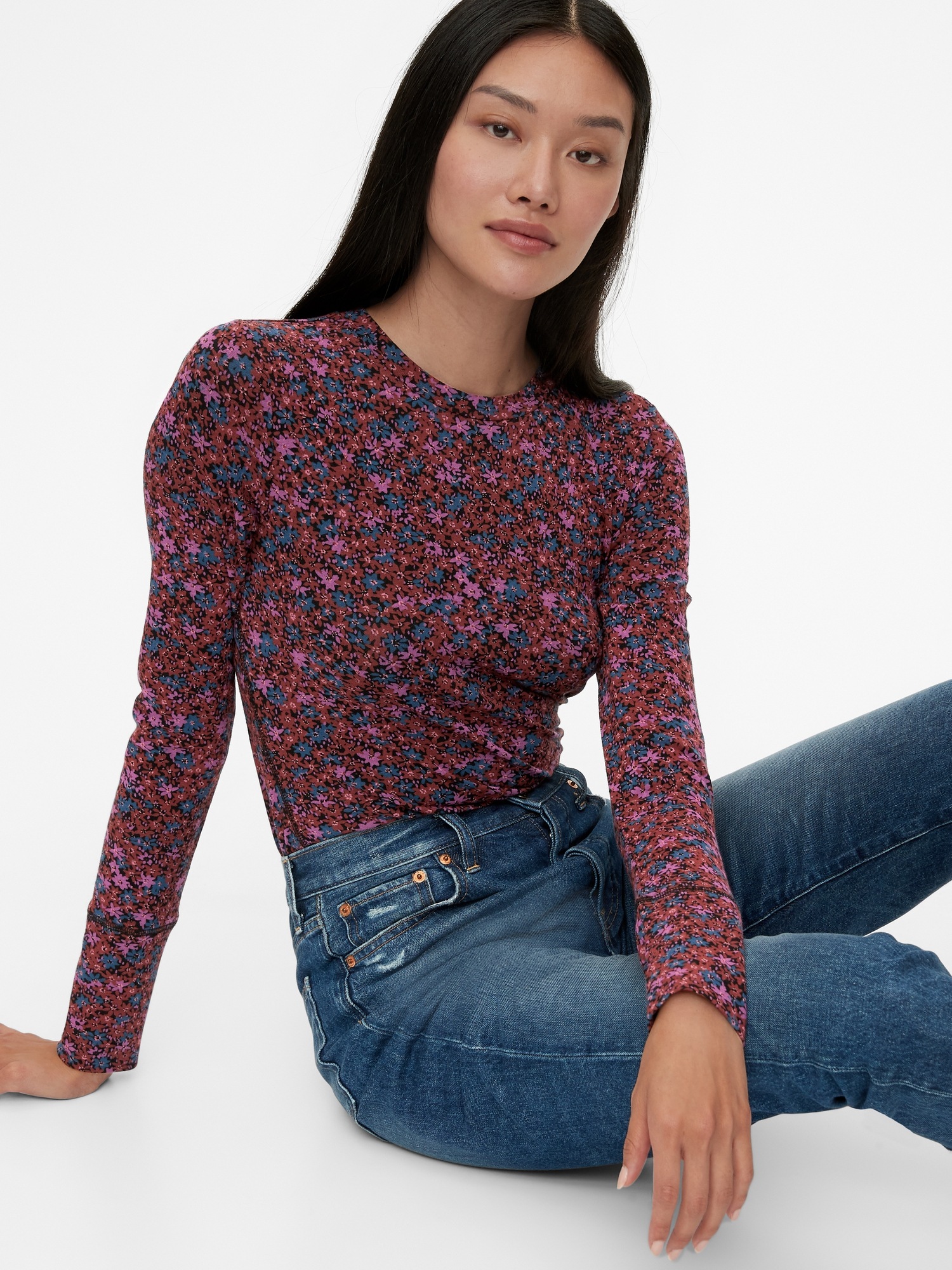 Gap feather tee discount