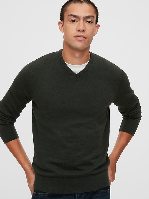 Image number 10 showing, Mainstay V-Neck Sweater