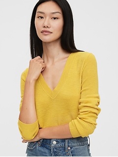 gap yellow sweater