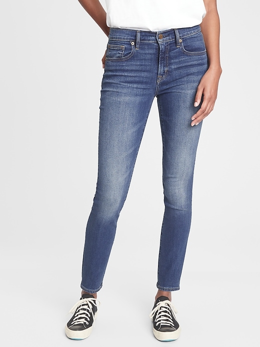 Image number 1 showing, Mid Rise True Skinny Jeans With Washwell&#153