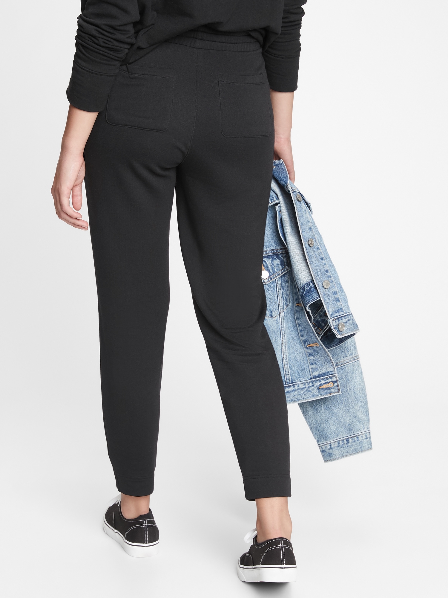 Gap cloud light online easy joggers