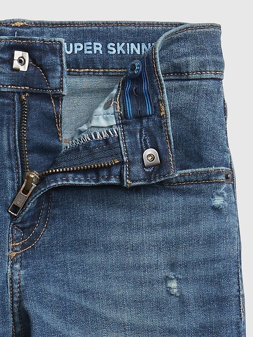 Image number 4 showing, Kids Destructed Super Skinny Jeans with Washwell&#153