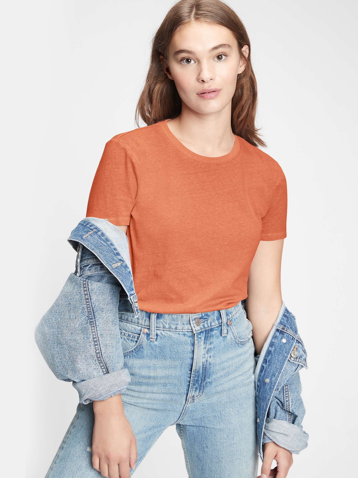 gap shrunken tee