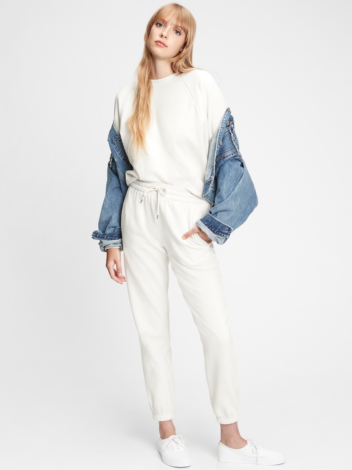 gap raglan sweatshirt