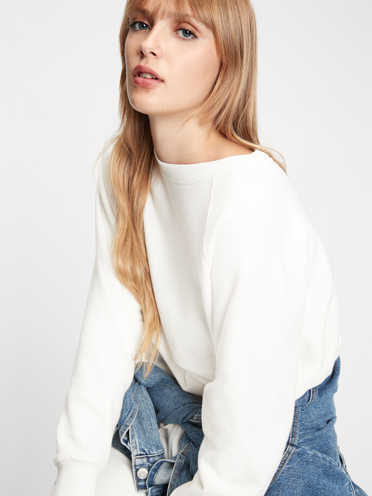 gap raglan sweatshirt