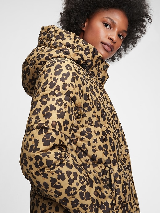 Upcycled Midweight Puffer Jacket | Gap