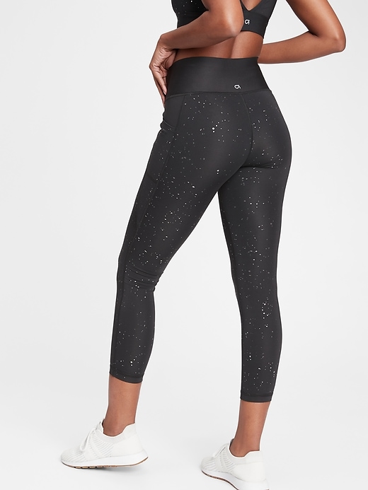 Image number 6 showing, GapFit High Rise Print Pocket 7/8 Leggings in Sculpt Revolution