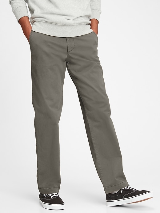 Vintage Khakis in Relaxed Fit with GapFlex