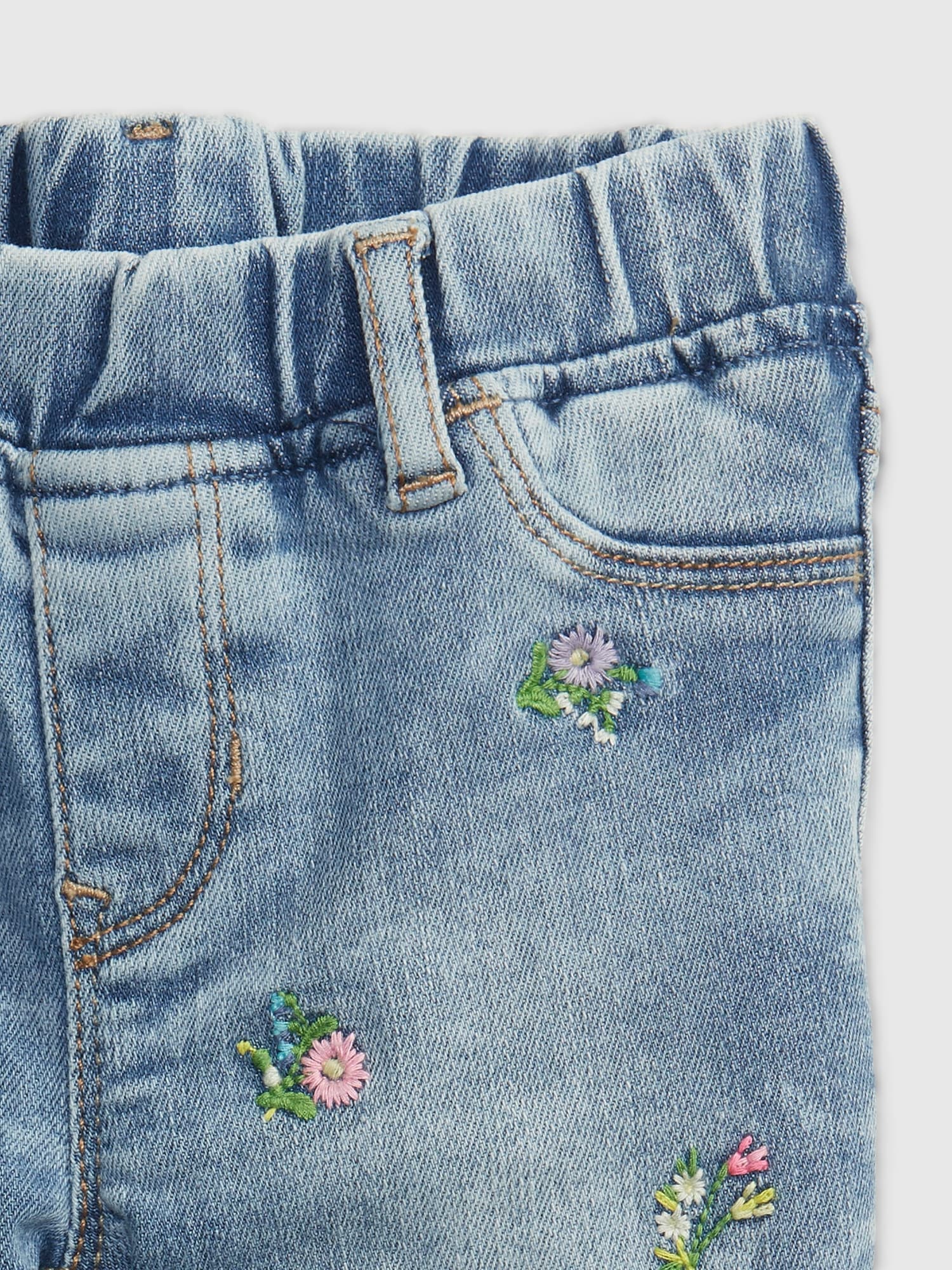 Kids High Rise Embroidered Jeggings with Washwell