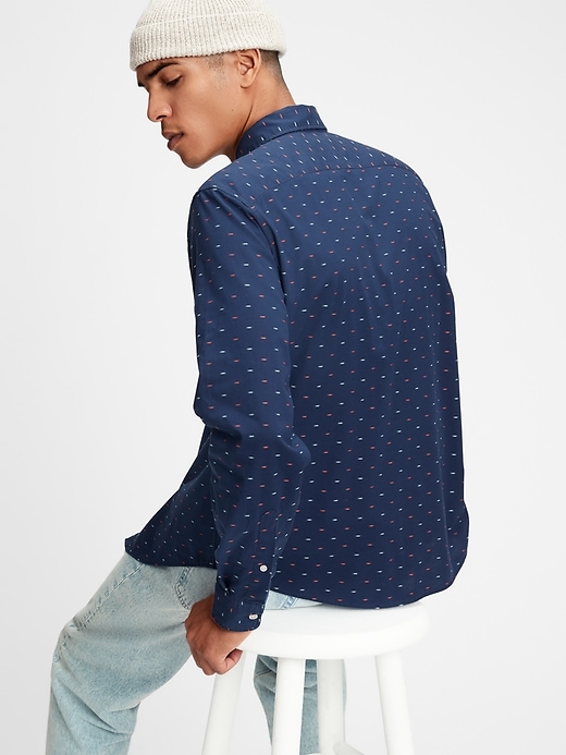 Image number 2 showing, Lived-In Stretch Poplin Shirt in Untucked Fit