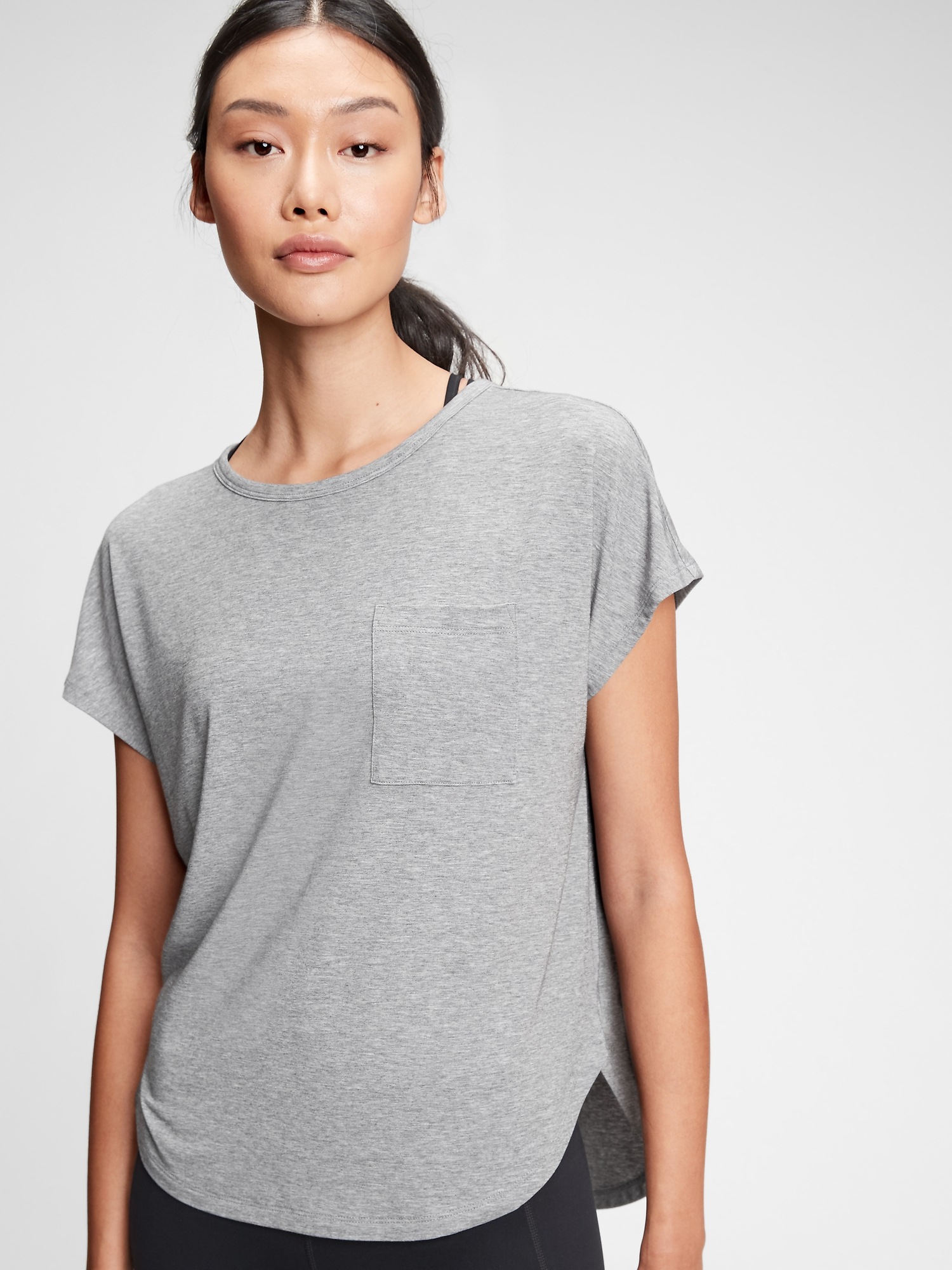 GapFit Breathe Hi Lo Pocket T Shirt Gap