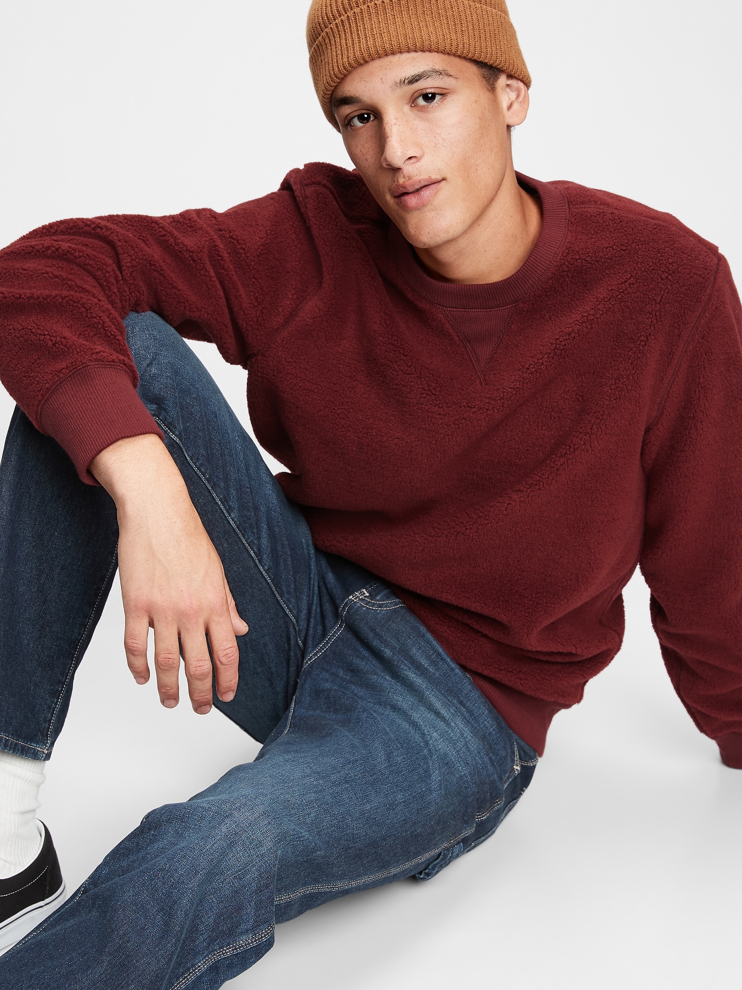 gap crew sweatshirt