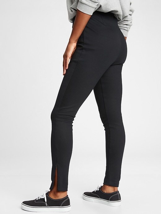 Image number 1 showing, High Rise Pull-On Leggings