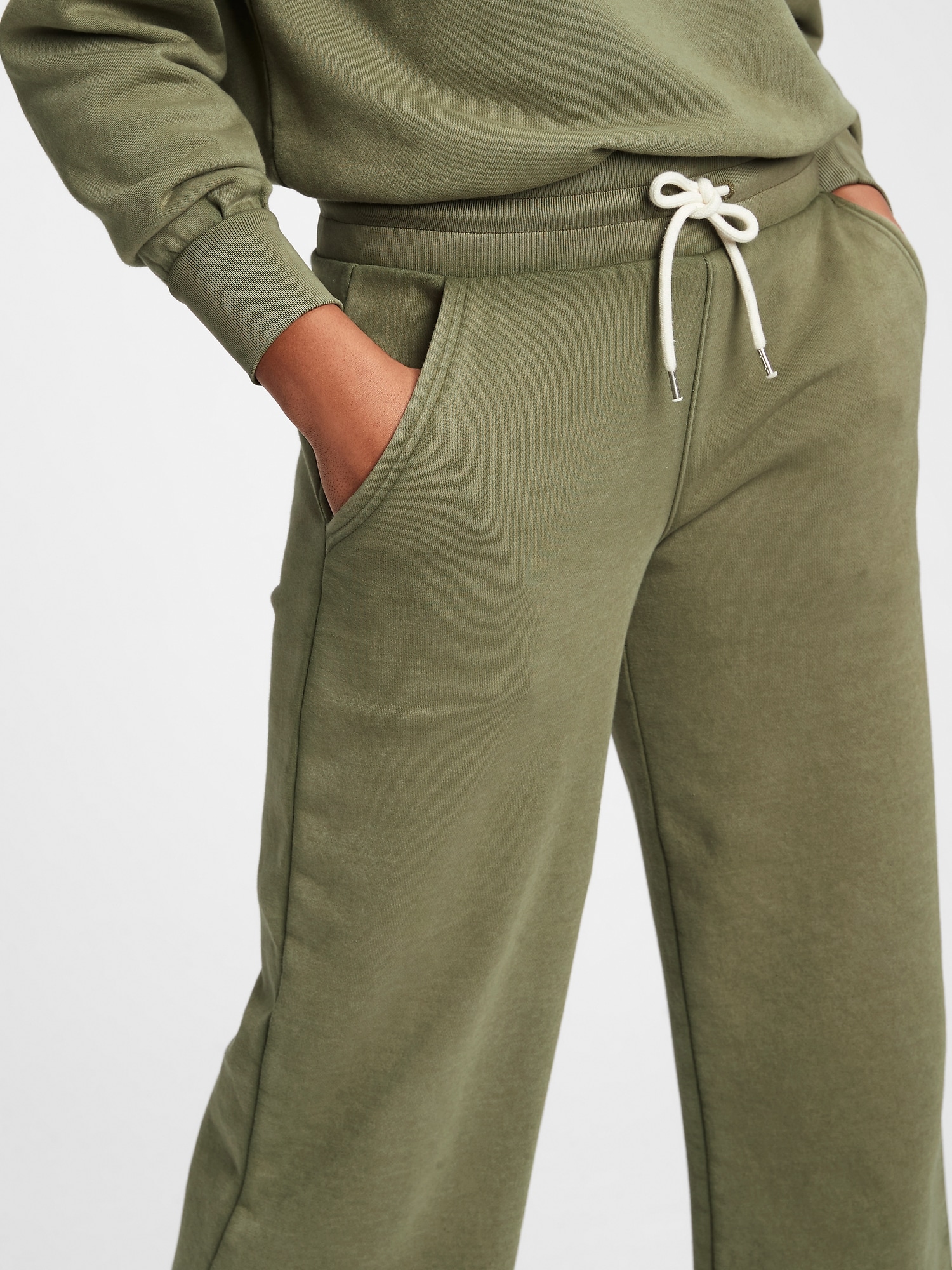 M(8) Gap Sweatpants Green