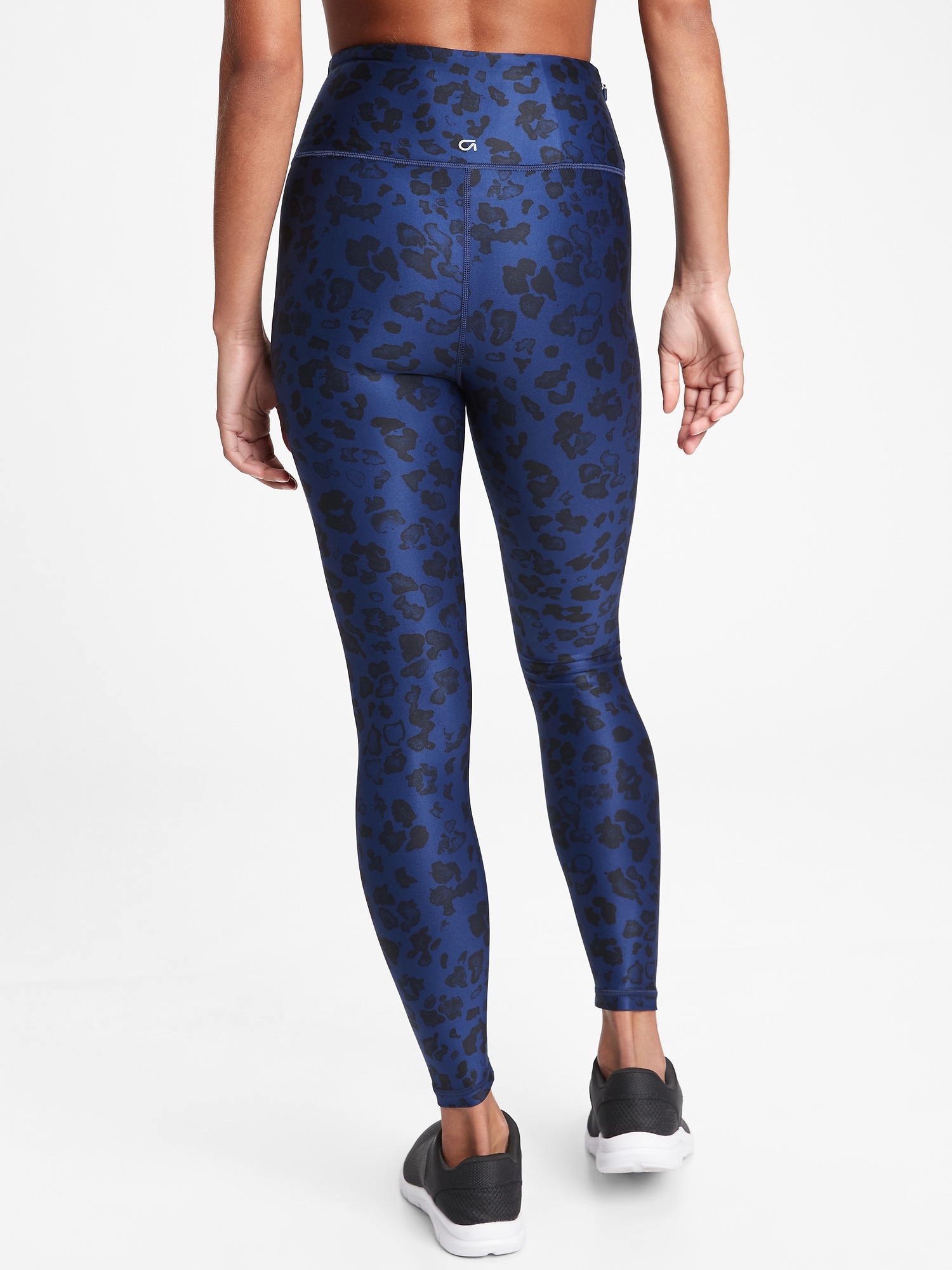 gapfit high rise leggings in eclipse