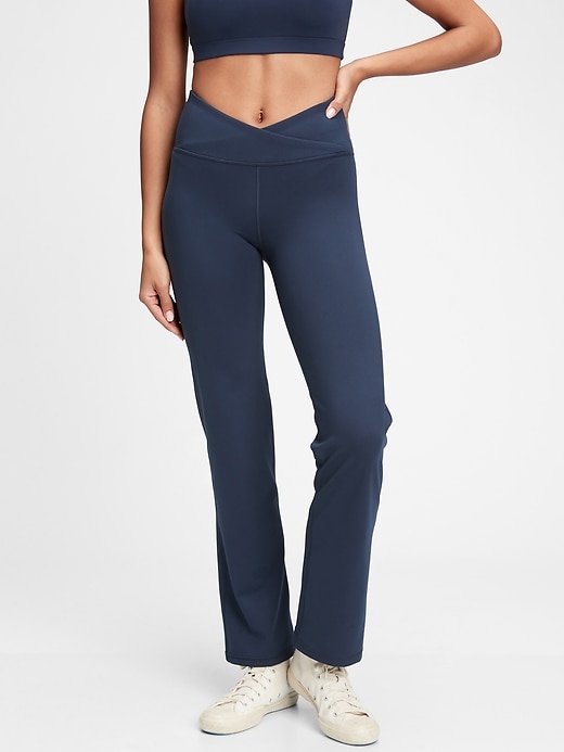 Image number 3 showing, GapFit Blackout Flare Pants