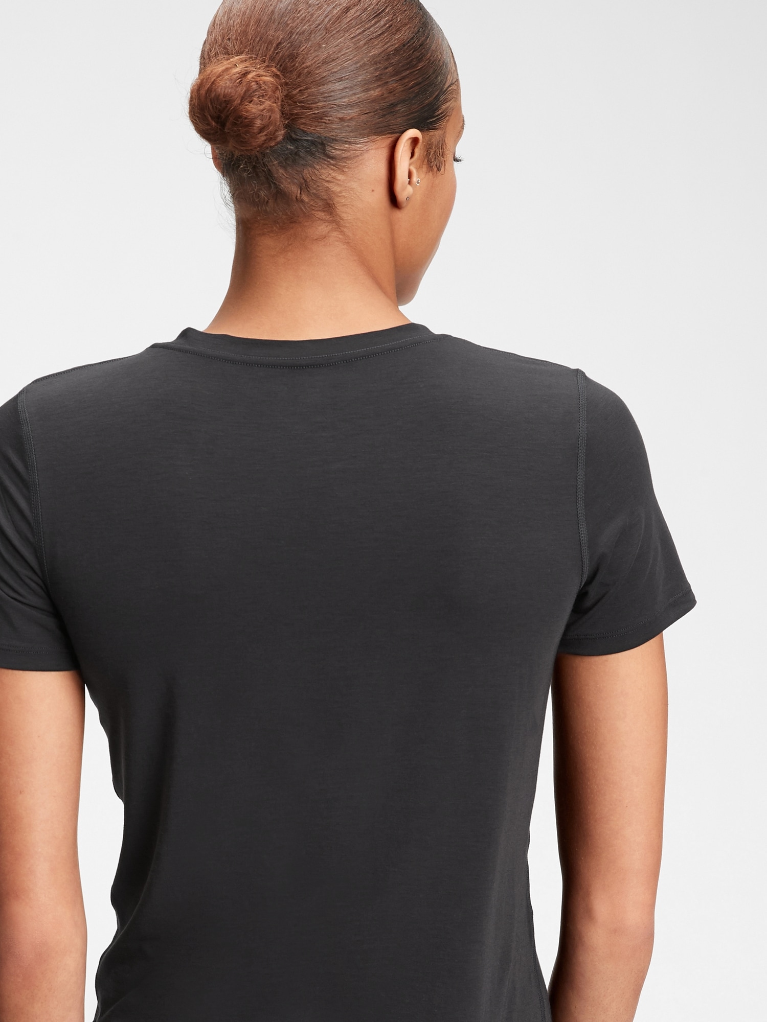 gapfit breathe t shirt
