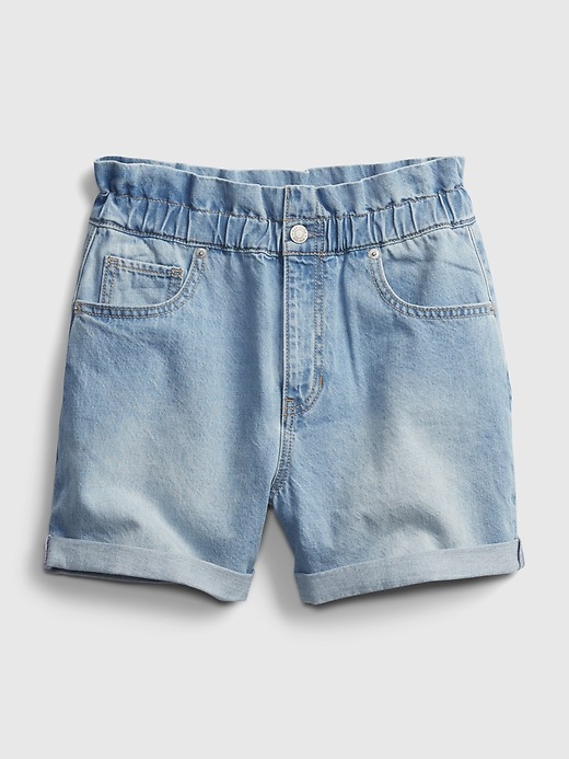 2 of 8 showing, with the color medium wash of product Teen Sky-High Rise Mom Jean Shorts