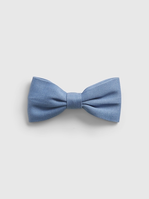 1 of 8 showing, with the color blue chambray of product Kids Clip-On Bow Tie